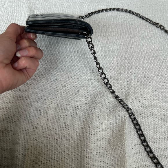 Authentic Chanel Matelassé Black Lambskin Wallet with Added Chain - Picture 5 of 15